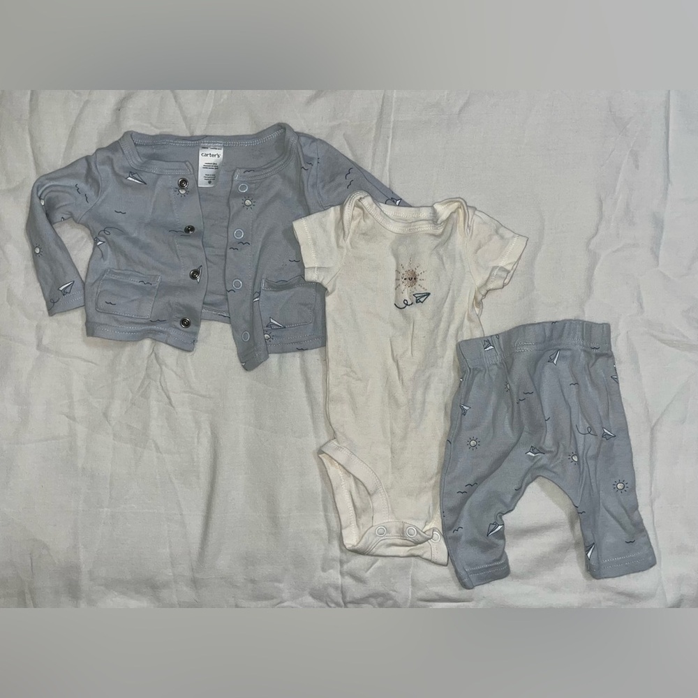 Carter's Cardigan Set - Picture 4 of 5